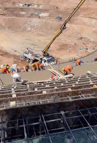 Excavación, zapatas y muros de contención — obra ejecutada por Conjorsac