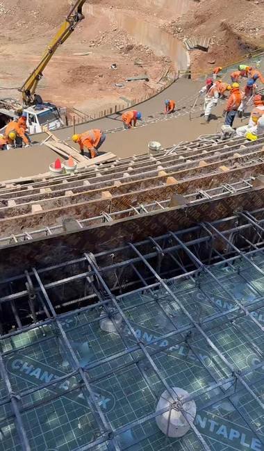 Excavación, zapatas y muros de contención — obra ejecutada por Conjorsac