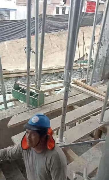 Excavación, zapatas y muros de contención — obra ejecutada por Conjorsac