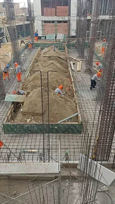 Excavación, zapatas y muros de contención — obra ejecutada por Conjorsac