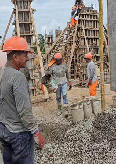 Excavación, zapatas y muros de contención — obra ejecutada por Conjorsac