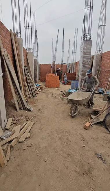 Muros de ladrillo y obra gris — obra ejecutada por Conjorsac